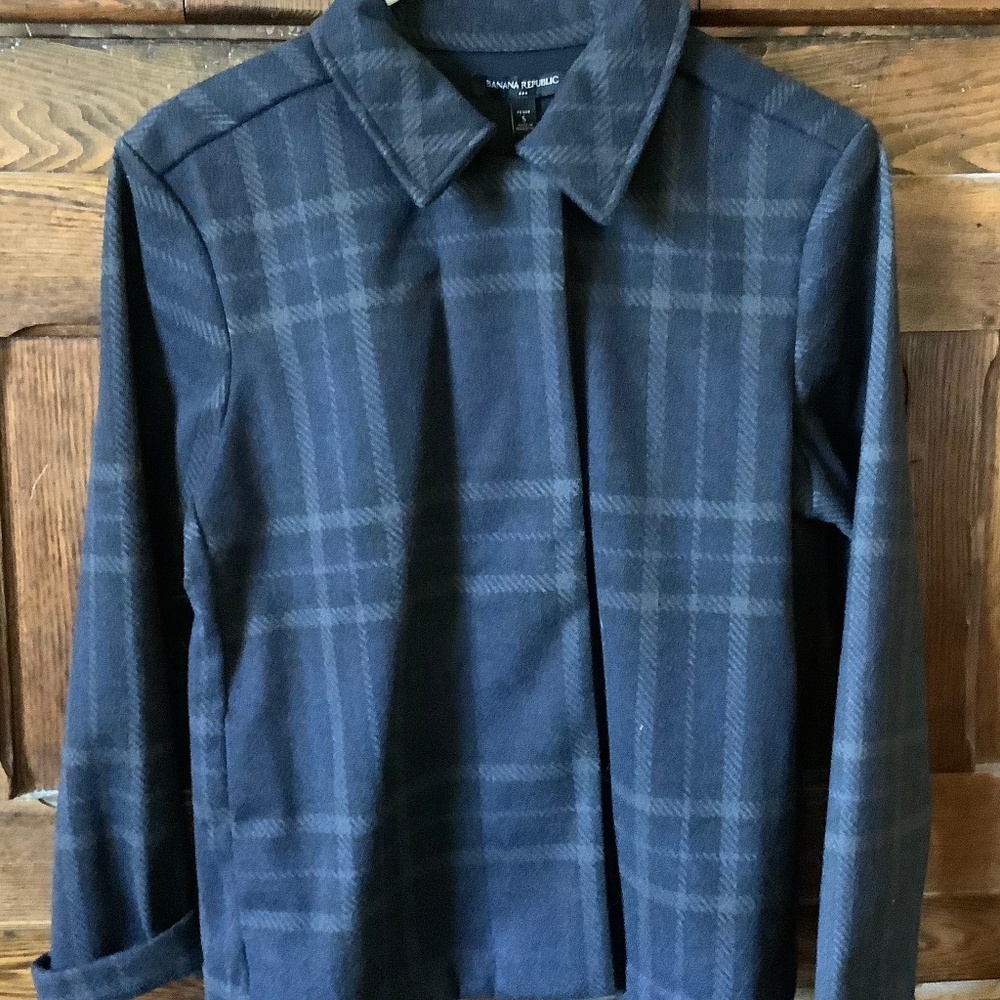 NWT Plaid shacket, Banana Republic petite S